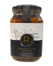 Load image into Gallery viewer, R Kitchen Spicy Garlic Tuyo in Vinegar 8.8 oz
