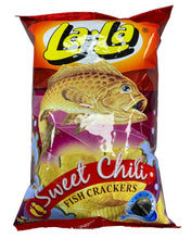 Load image into Gallery viewer, La-La Fish Crackers Sweet Chili 100 g
